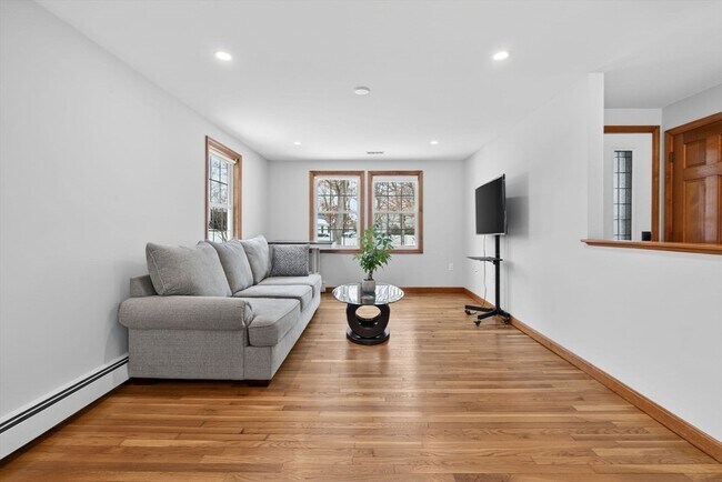 Foto del edificio - 23 Cady St