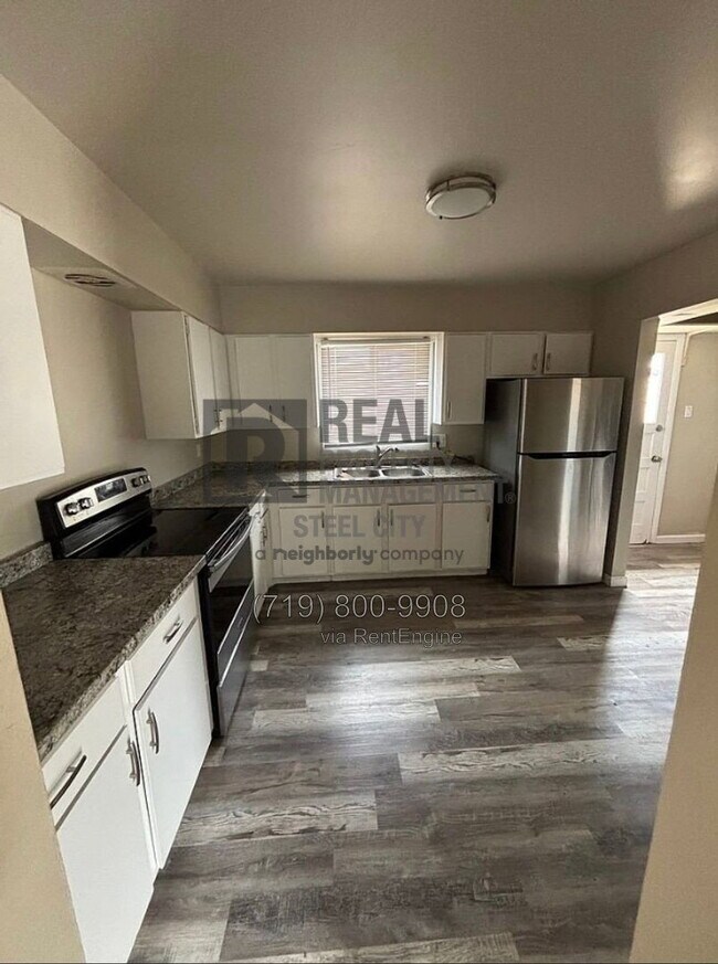 Foto del edificio - 2132 E 6th St