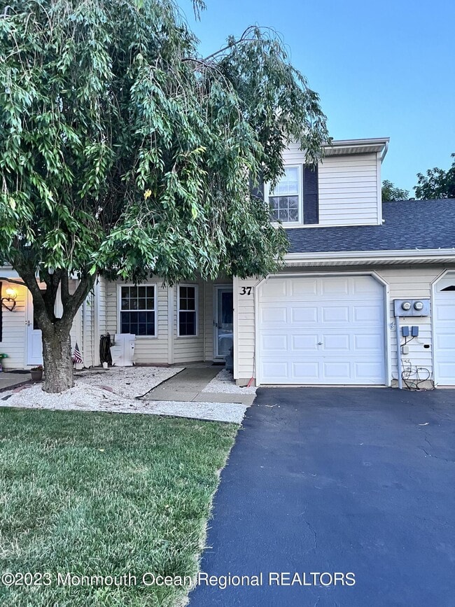 Building Photo - 37 Atlantis Terrace