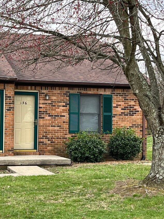 136 Cypress Dr Unit 136, Frankfort, KY 40601 Apartments in Frankfort