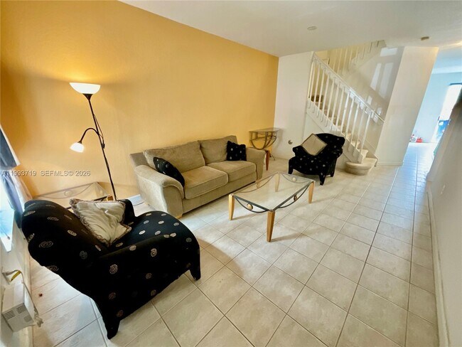 Foto del edificio - 5628 NW 113th Ave