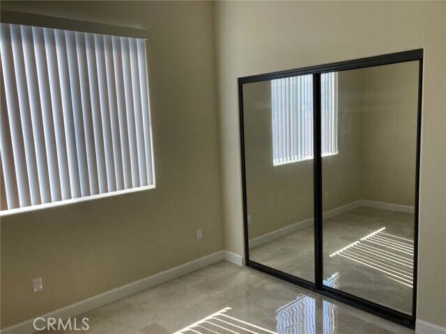 Building Photo - 13196 Siemon St