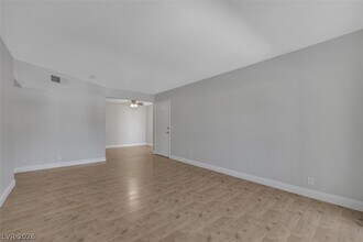 Building Photo - 3151 N Soaring Gulls Dr