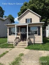 Building Photo - 123 E 6th St