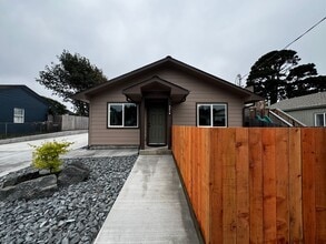 Building Photo - 3216 California St