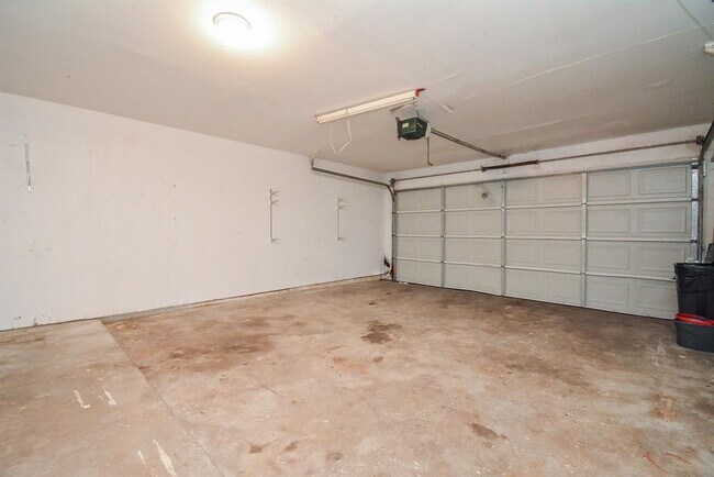 Foto del edificio - 12335 Haroldson Forest Dr