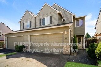 Building Photo - 1434 NE Birkshire Ct