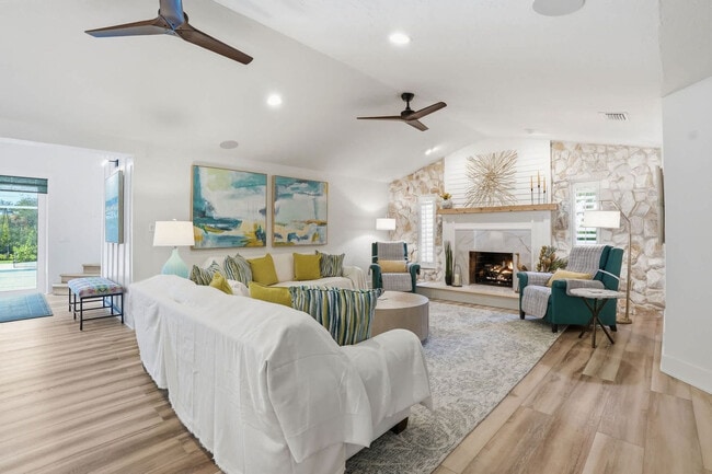 Building Photo - 20672 Charing Cross Cir