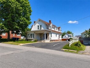 Building Photo - 308 Farmington Ave