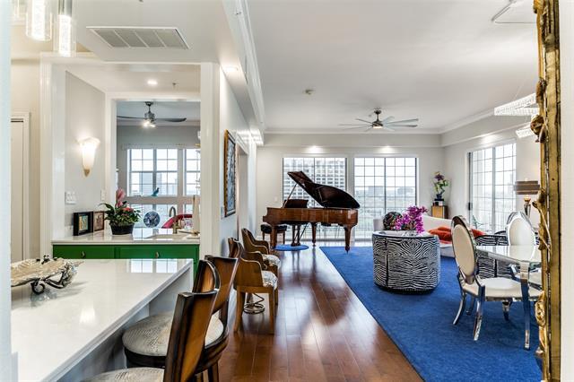 Building Photo - 3225 Turtle Creek Blvd