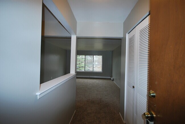 Building Photo - 26419 W Seven Mile Rd