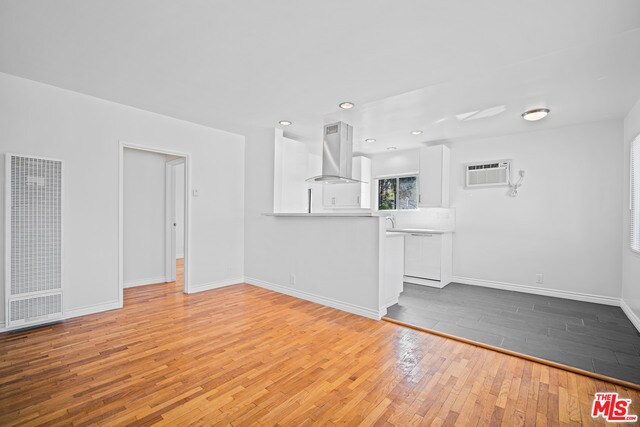 Primary Photo - 2028 Sawtelle Blvd