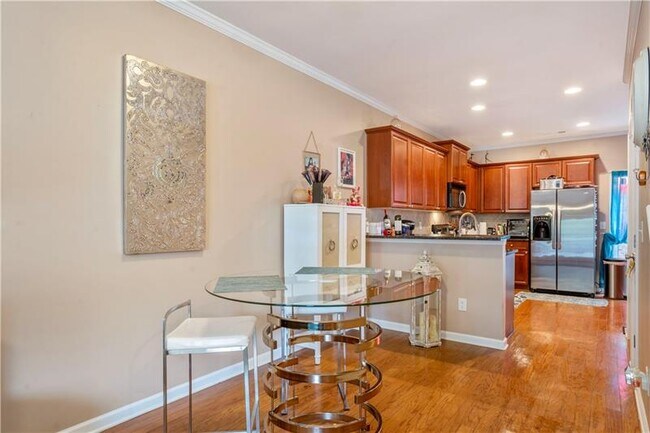 Foto del edificio - 1136 Liberty Pkwy NW