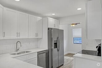 Building Photo - 5985 Forest Hill Blvd