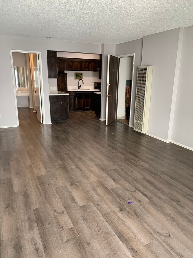 Foto del edificio - 14228 Tiara St