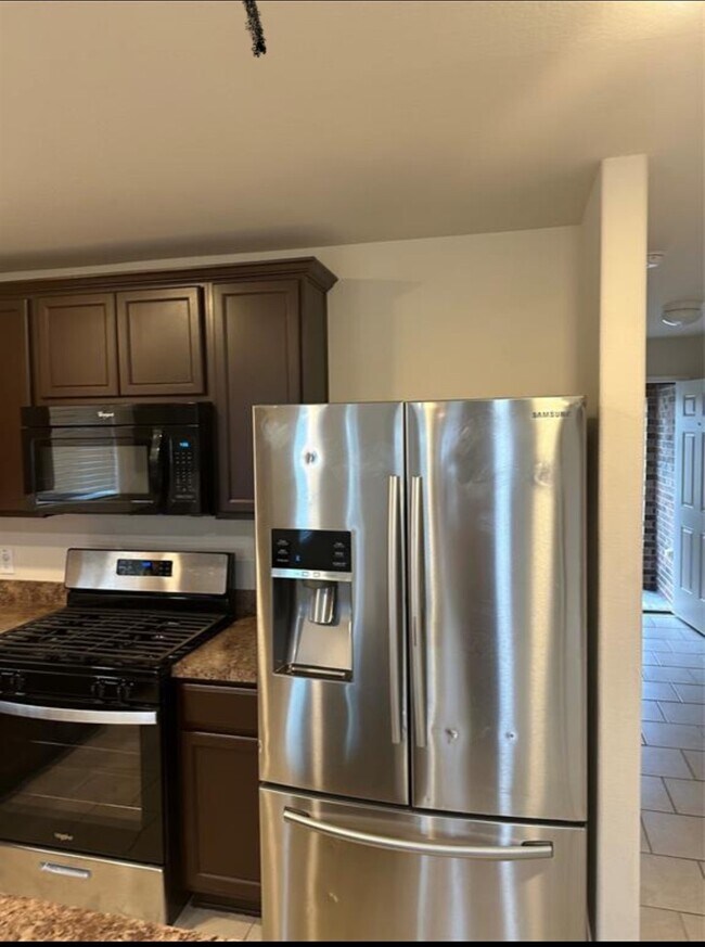 Foto del edificio - 20139 Linden Spruce Ln