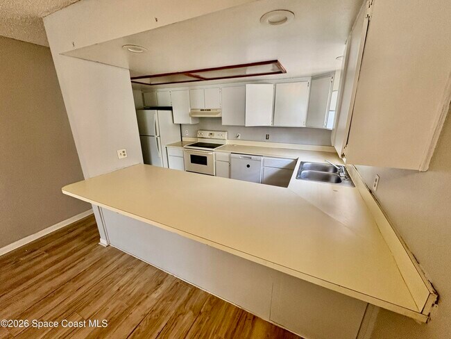 Foto del edificio - 319-321 Jefferson Ave
