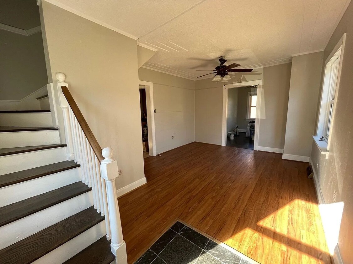 Foto principal - Renovated 3BR / 2BA home near Forest Hill ...