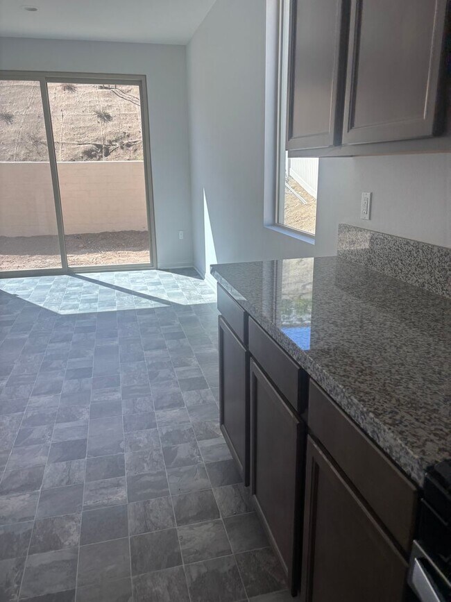 Foto del edificio - 4061 Hudson Ln