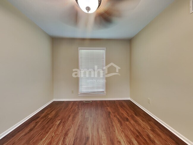 Building Photo - 9143 Pampas Ct