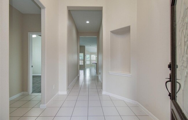 Building Photo - 15607 Whispering Green Dr