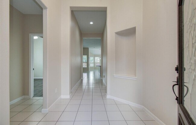 Foto del edificio - 15607 Whispering Green Dr