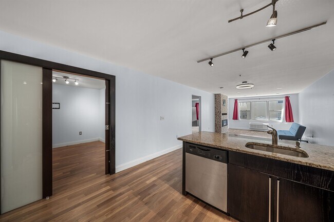 Foto del edificio - 5711 Jefferson St