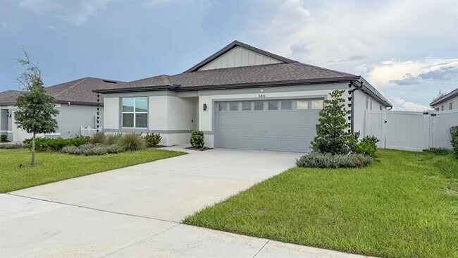 Foto del edificio - 580 Pine Tree Blvd
