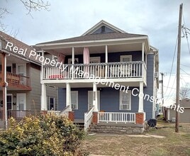 Building Photo - 805 E 21st Ave