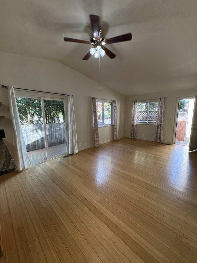Foto del edificio - 2806 Marlow Rd