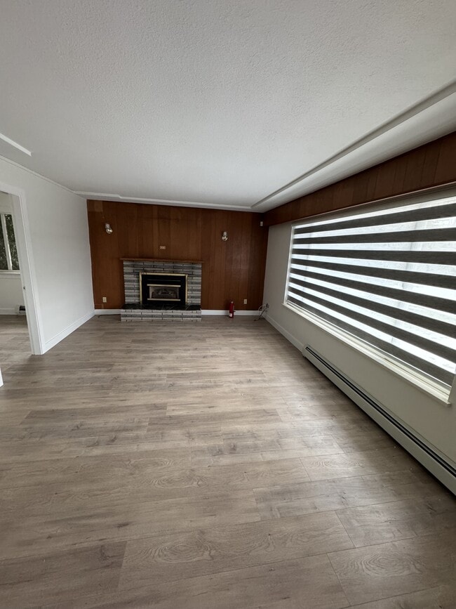 Building Photo - 2440 Ware St