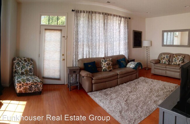 Building Photo - 3058 Crystal Spring Ln