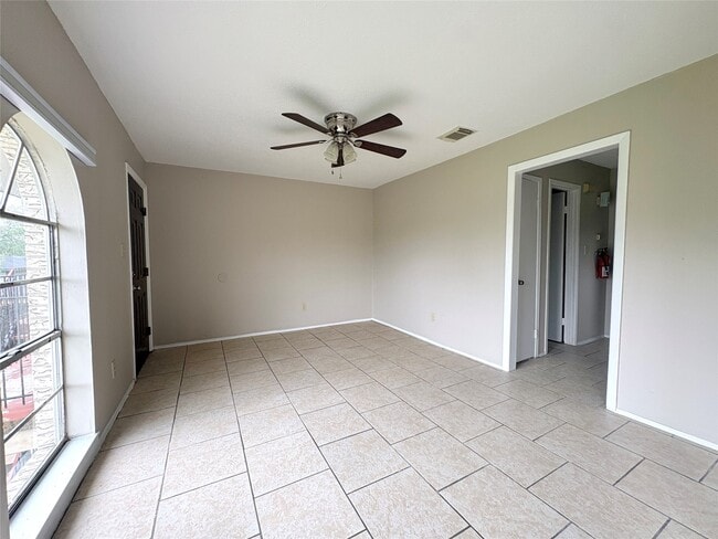 Foto del edificio - 3021 Sycamore Ave