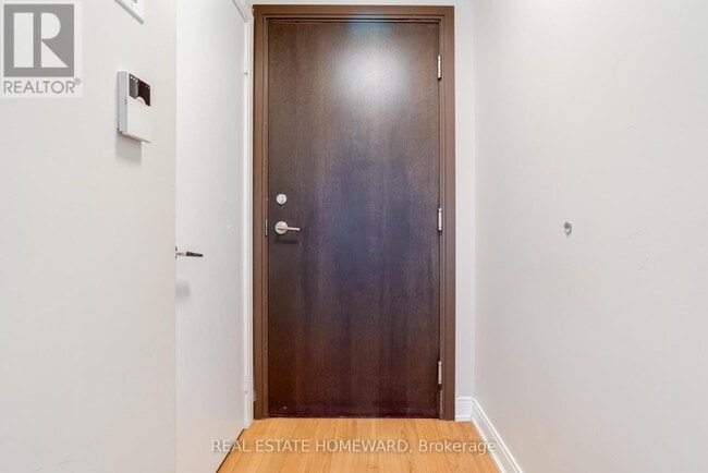 Building Photo - 25 Viking Ln