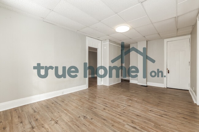 Foto del edificio - 121 Glencoe Ave