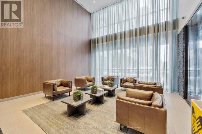 Building Photo - 10 Deerlick Ct