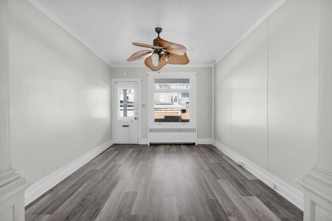 Building Photo - 1542 Warren St