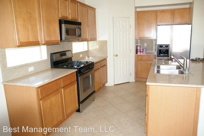 Building Photo - 5 br, 4.5 bath House - 1908 John Bevy Ct.