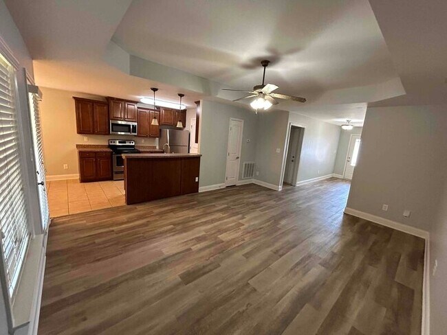 Foto del edificio - 24663 Rolling Vista Dr