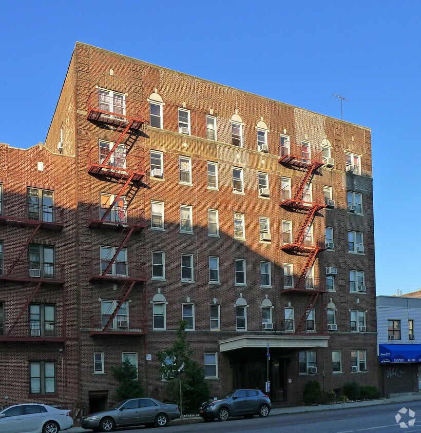 Foto del edificio - 1996 Ocean Avenue