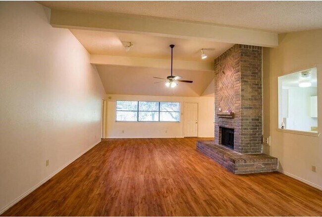 Foto del edificio - 21330 Golden Dove Dr