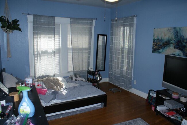 Foto del edificio - 2202 Huldy St