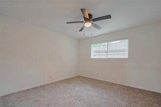 Building Photo - 605 Sorrento Dr