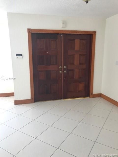 Building Photo - 1250 SW 144th Ave