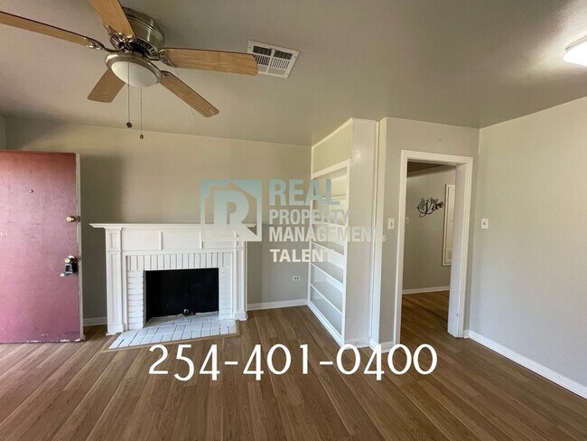 Foto del edificio - 3719 Parkwood-