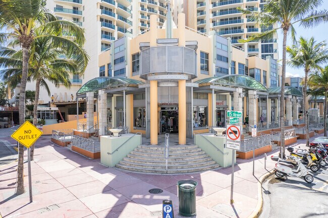 Entrance - IL Villaggio Condos