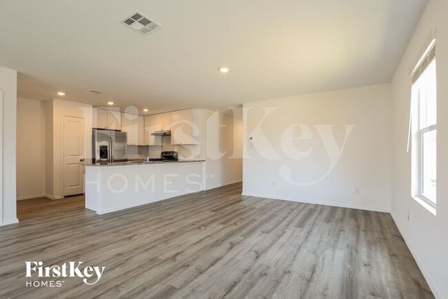 Building Photo - 10607 Penelope Way