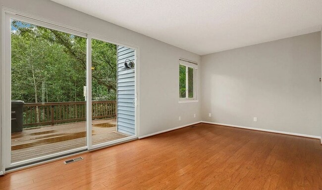 Building Photo - 3085 Bridgeton Ct