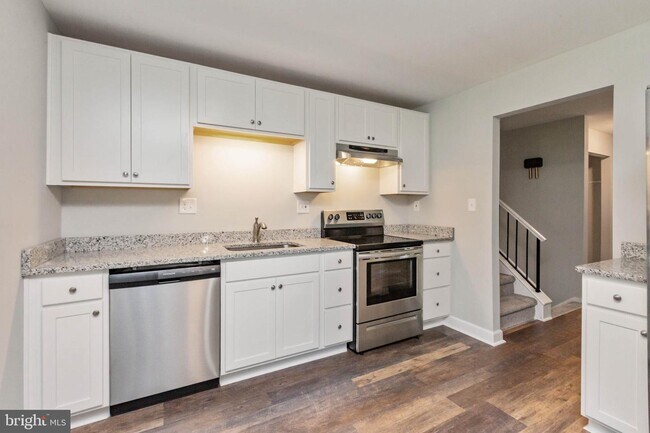 Foto del edificio - 5441 Marsh Hawk Way