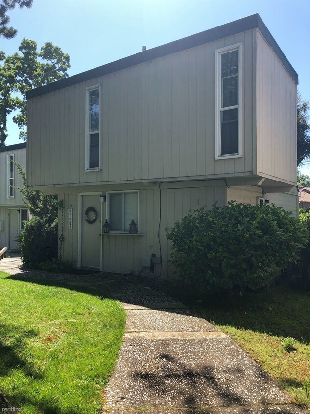 2 br, 1 bath - 8212 El Rancho Dr - 2 br, 1 bath  - 8212 El Rancho Dr